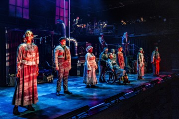 Helsingin Kaupunginteatteri – Saiturin joulu – Kuva Robert Seger