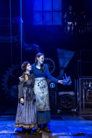 Helsingin Kaupunginteatteri – Saiturin joulu – Kuva Robert Seger