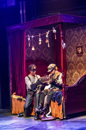 Helsingin Kaupunginteatteri – Saiturin joulu – Kuva Robert Seger