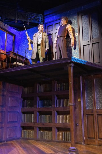 Helsingin Kaupunginteatteri – Näytelmä joka menee pieleen – Kuvassa Santeri Kinnunen ja Alex Anton– Kuva Tapio Vanhatalo