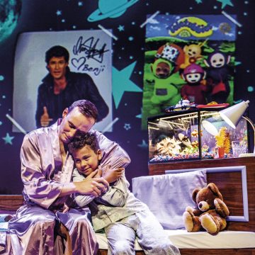 Helsingin Kaupunginteatteri – Priscilla, aavikon kuningatar – Kuvassa Lauri Mikkola, Aleksi Johansson – Kuva Robert Seger