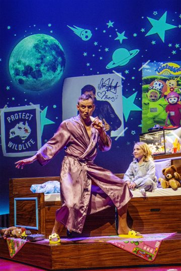 Helsingin Kaupunginteatteri – Priscilla, aavikon kuningatar – Kuvassa Lauri Mikkola, Kosmo Salminen – Kuva Robert Seger