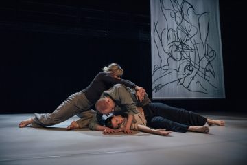 Helsingin Kaupunginteatteri – Kolme teosta kontaktista – Luodos – Kuvassa Heidi Naakka, Jyrki Kasper ja Misa Lommi – Kuva Kai Kuusisto