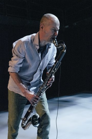 Helsingin Kaupunginteatteri – Kolme teosta kontaktista – Luodos – Kuvassa Tapani Rinne – Kuva Kai Kuusisto