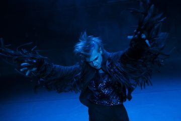 Helsingin Kaupunginteatteri – Kolme teosta kontaktista – Soidinmenot – Kuvassa Justus Pienmunne – Kuva Kai Kuusisto