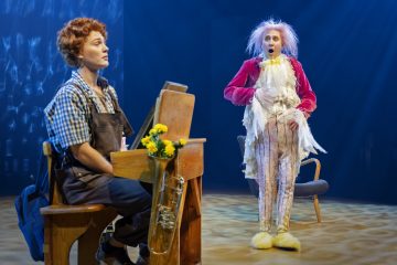 Helsingin Kaupunginteatteri – Ystäväni pelikaani – Kuvassa Elias Salonen ja Ylermi Rajamaa – Kuva Otto-Ville Väätäinen