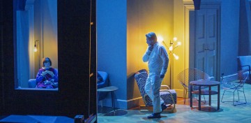 Helsingin Kaupunginteatteri – Fanny ja Alexander – Kuvassa Elena Leeve ja Santeri Kinnunen – Kuva Otto-Ville Väätäinen