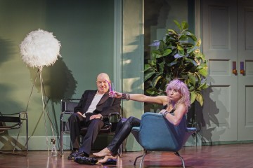 Helsingin Kaupunginteatteri – Fanny ja Alexander – Kuvassa Jari Pehkonen ja Sanna-June Hyde – Kuva Otto-Ville Väätäinen