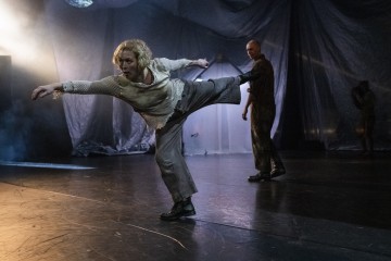 Helsingin Kaupunginteatteri – HDC – Lomonosovin Moottori – Kuva Kai Kuusisto