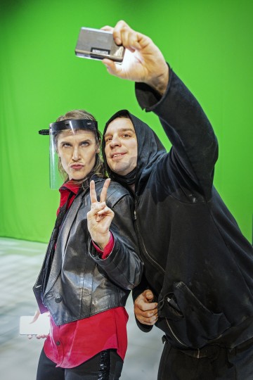 Helsingin Kaupunginteatteri – Asmodeus – Kuvassa Vappu Nalbantoglu ja Mikko Virtanen – Kuva Otto-Ville Väätäinen