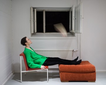 Helsingin Kaupunginteatteri – Nykyesityksen näyttämö – Ami Karvonen - Kid Kokko - Anna Mustonen– Liike ja tyhjyys – Kuva Hertta Kiiski