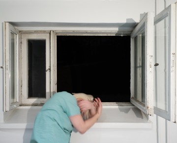 Helsingin Kaupunginteatteri – Nykyesityksen näyttämö – Ami Karvonen - Kid Kokko - Anna Mustonen– Liike ja tyhjyys – Kuva Hertta Kiiski