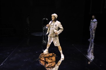 Helsingin Kaupunginteatteri - Kuka tappoi bambin? - Kuvassa:Elias Keränen ja Pyry Nikkilä -
Kuvaaja: Noora Geagea