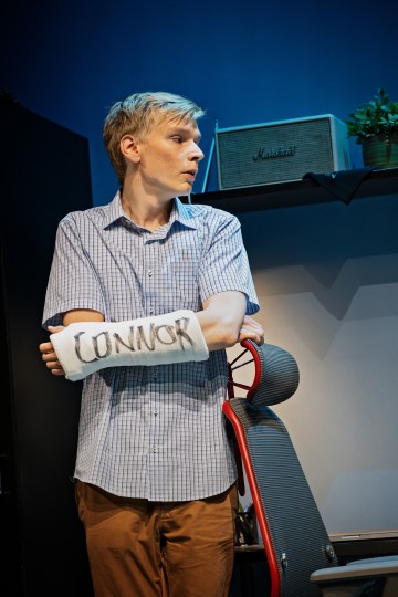 Helsingin Kaupunginteatteri – Rakas Evan Hansen – Kuvassa Julius Suominen – Kuva Otto-Ville Väätäinen