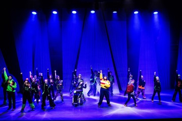 Helsingin Kaupunginteatteri - Lumikuningatar/Shed - Kuvaaja: Robert Seger