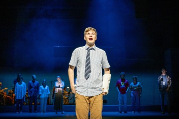 Helsingin Kaupunginteatteri – Rakas Evan Hansen – Kuvassa Petja Pulkkinen – Kuva Otto-Ville Väätäinen