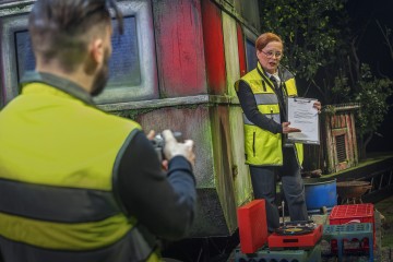 Helsingin Kaupunginteatteri – Jerusalem – Kuvassa Mikko Virtanen ja Ursula Salo – Kuva Otto-Ville Väätäinen