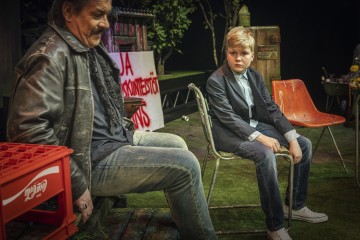 Helsingin Kaupunginteatteri – Jerusalem – Kuvassa	Santeri Kinnunen ja Niilo Sämpi – Kuva Otto-Ville Väätäinen