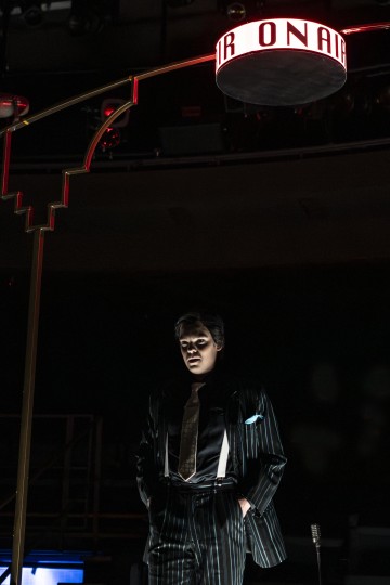 Helsingin Kaupunginteatteri – Maratontanssit – Kuvassa Toni Nikka – Kuva Noora Geagea