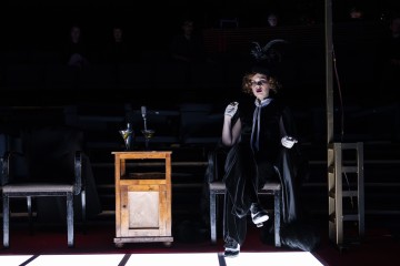 Helsingin Kaupunginteatteri – Maratontanssit – Kuvassa Meri Luukkanen – Kuva Noora Geagea