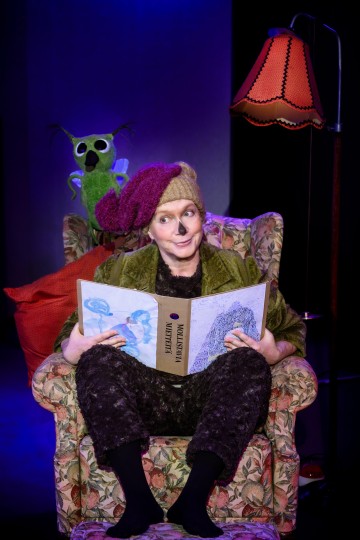 Helsingin Kaupunginteatteri – Mollin iltahepuli – Kuvassa Helena Haaranen – Kuva Cata Portin