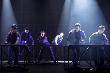 Lilla Teatern – Dancer in the Dark – På bilden Ulriikka Heikinheimo, Alexander Wendelin, Sofia Hilli, Mikko Paloniemi, Tuukka Leppänen, Sanna Majuri – Foto Heli Blåfield