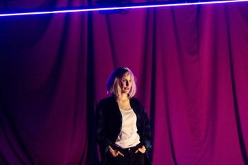 Helsingin Kaupunginteatteri – Ilon aika – Kuvassa Vappu Nalbantoglu  – Kuva Katri Naukkarinen