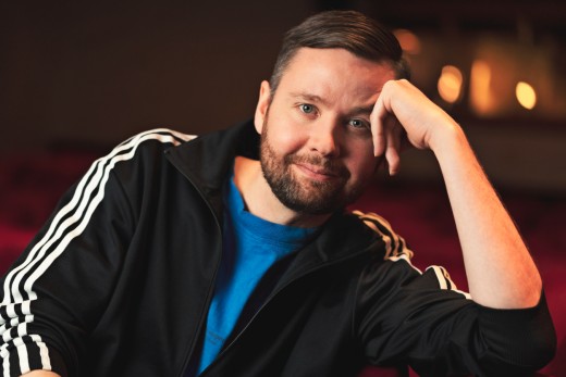 Läs intervjun med regissören Jakob Höglund