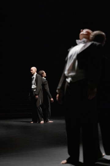 Helsingin Kaupunginteatteri – Silence – Kuvassa Jyrki Kasper, Luca Bologna – Kuva Petra Kuha