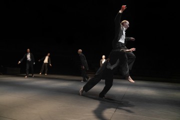 Helsingin Kaupunginteatteri – Silence – Kuva Petra Kuha