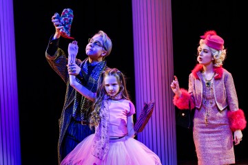 Helsingin Kaupunginteatteri – Prinsessa Ruusunen paluu tulevaisuuteen – Kuva Cata Portin