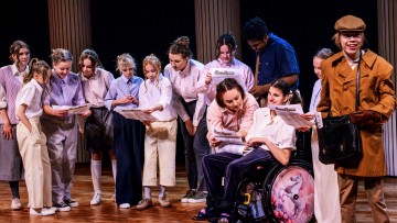 Helsingin Kaupunginteatteri – Prinsessa Ruusunen paluu tulevaisuuteen – Kuva Cata Portin