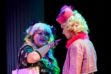 Helsingin Kaupunginteatteri – Prinsessa Ruusunen paluu tulevaisuuteen – Kuva Cata Portin