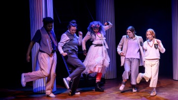 Helsingin Kaupunginteatteri – Prinsessa Ruusunen paluu tulevaisuuteen – Kuva Cata Portin