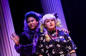 Helsingin Kaupunginteatteri – Prinsessa Ruusunen paluu tulevaisuuteen – Kuva Cata Portin