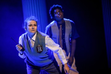 Helsingin Kaupunginteatteri – Prinsessa Ruusunen paluu tulevaisuuteen – Kuva Cata Portin