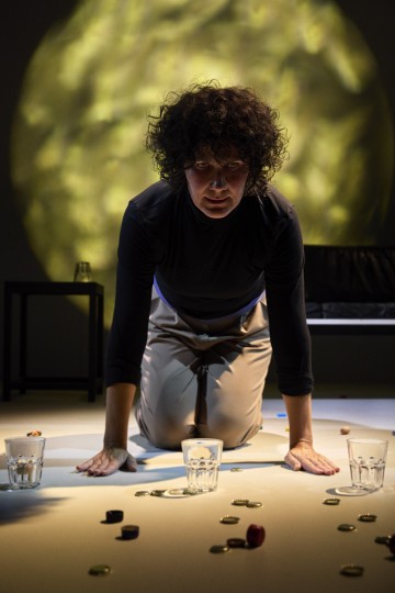 Lilla Teatern – Århundradets kärlekssaga – På bilden Minttu Mustakallio – Foto Ilkka Saastamoinen