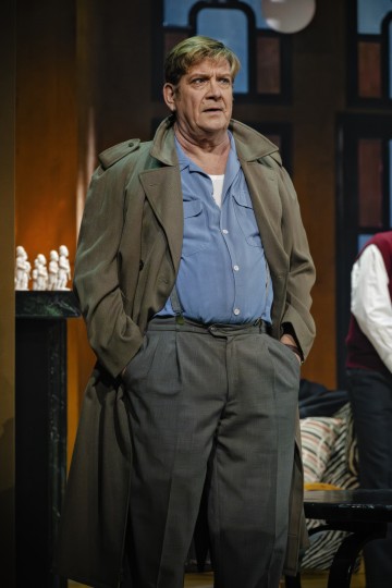 Helsingin Kaupunginteatteri – Eikä yksikään pelastunut – Kuvassa Santeri Kinnunen – Kuva Otto-Ville Väätäinen