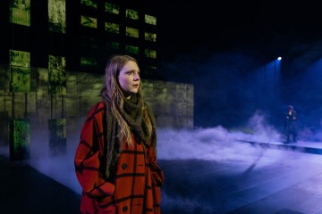 Helsingin Kaupunginteatteri – Sinun, Margot – Kuvassa Satu Tuuli Karhu, Vuokko Hovatta – Kuva Mitro Härkönen