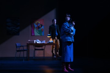 Helsingin Kaupunginteatteri – Sinun, Margot – Kuvassa Martin Bahne, Sara Soulié – Kuva Mitro Härkönen