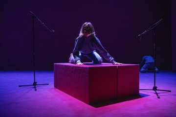 Helsingin Kaupunginteatteri – DREAMER – Kuvassa Anna Virkkunen – Kuva Kai Kuusisto