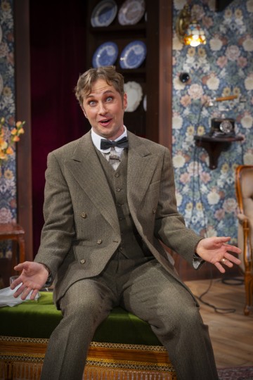 Helsingin Kaupunginteatteri – Sutinaa ja säätöä – Kuvassa Heikki Ranta – Kuva Otto-Ville Väätäinen