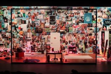 Helsingin Kaupunginteatteri – Nykyesityksen näyttämö – little_star95 – ooksä online? – Kuva Helmi Padatsu