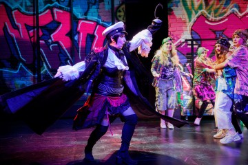 Helsingin Kaupunginteatteri – Shed-musiikkiteatteri – Peter Pan – Kuva: Cata Portin