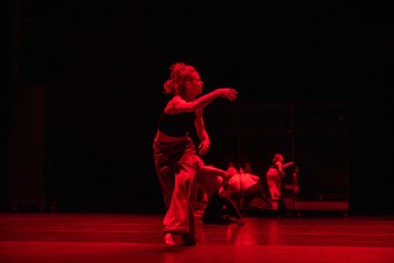 Helsingin Kaupunginteatteri – Project No. 2191 – Kuvassa Anna Virkkunen – Kuva Kai Kuusisto