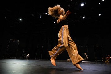 Helsingin Kaupunginteatteri – Project No. 2191 – Kuvassa Anna Virkkunen – Kuva Kai Kuusisto