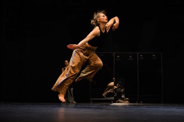 Helsingin Kaupunginteatteri – Project No. 2191 – Kuvassa Anna Virkkunen – Kuva Kai Kuusisto