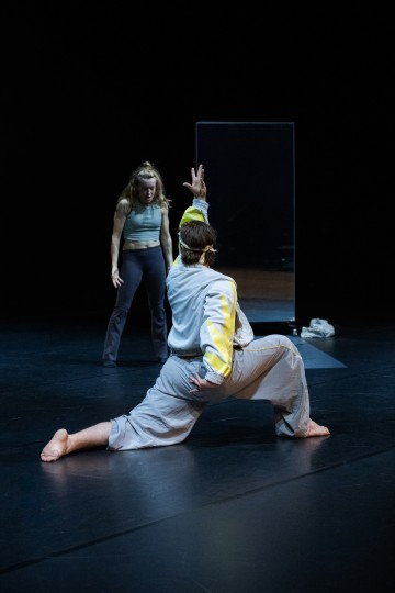 Helsingin Kaupunginteatteri – Project No. 2191 – Kuvassa Sofia Hilli, Justus Pienmunne – Kuva Kai Kuusisto