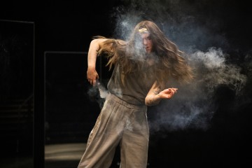 Helsingin Kaupunginteatteri – Project No. 2191 – Kuvassa Justus Pienmunne – Kuva Kai Kuusisto