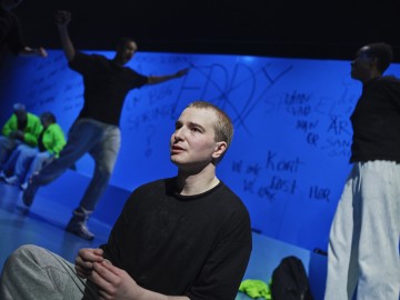 Lilla Teatern – Våldets historia – På bilden Patrik Kumpulainen – Foto Kasper Dalkarl